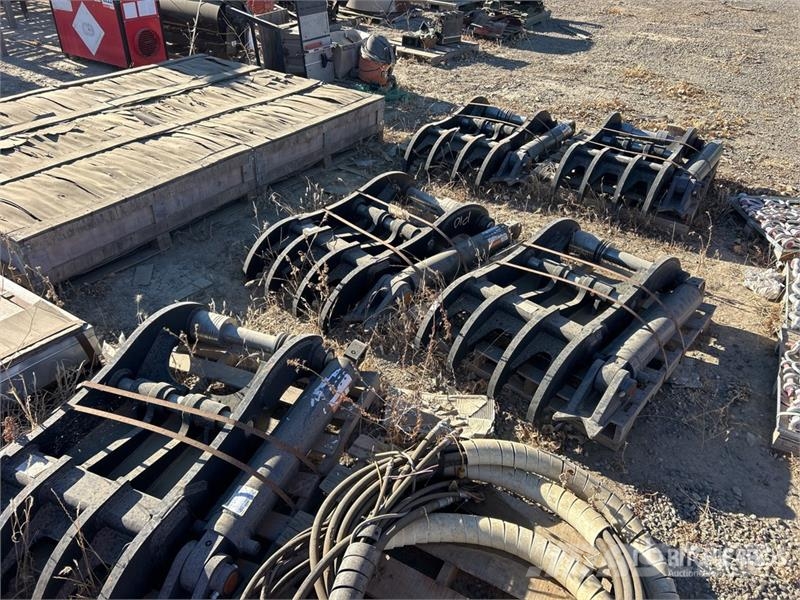  Quantity of (5) Excavator Thumb Skovle
