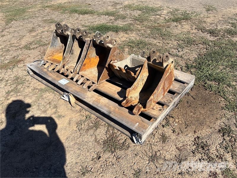 Quantity of (5) Excavator Bucket Kašike / Korpe