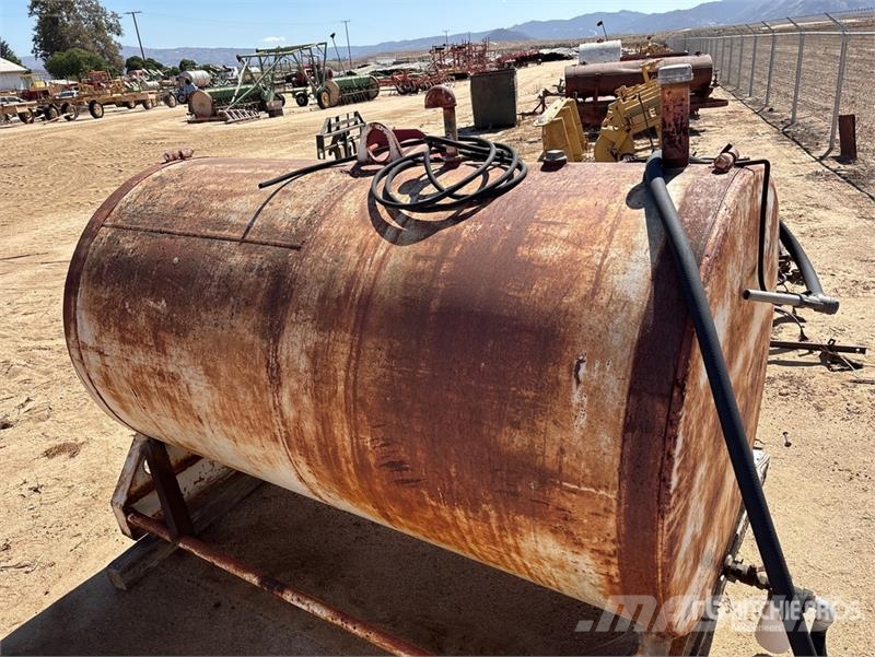  Quantity of (5) Fuel Tank Δεξαμενές καυσίμων και πρόσθετων
