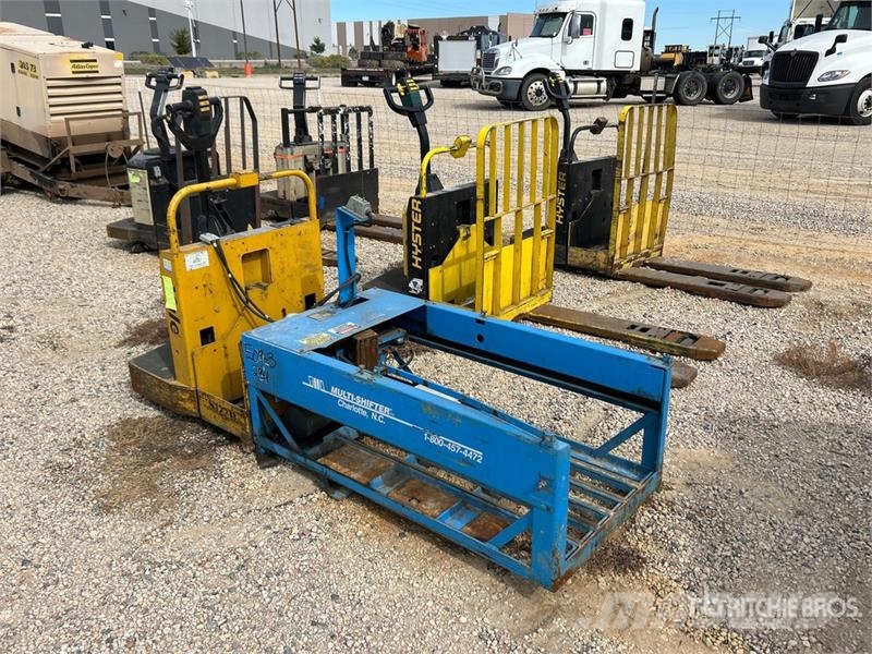 Quantity of (5) Pallet Jack Ročni paletnik