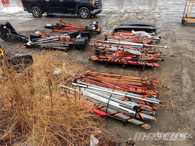 Quantity of (5) Pallets of Pallets of Traffic Cont Muut