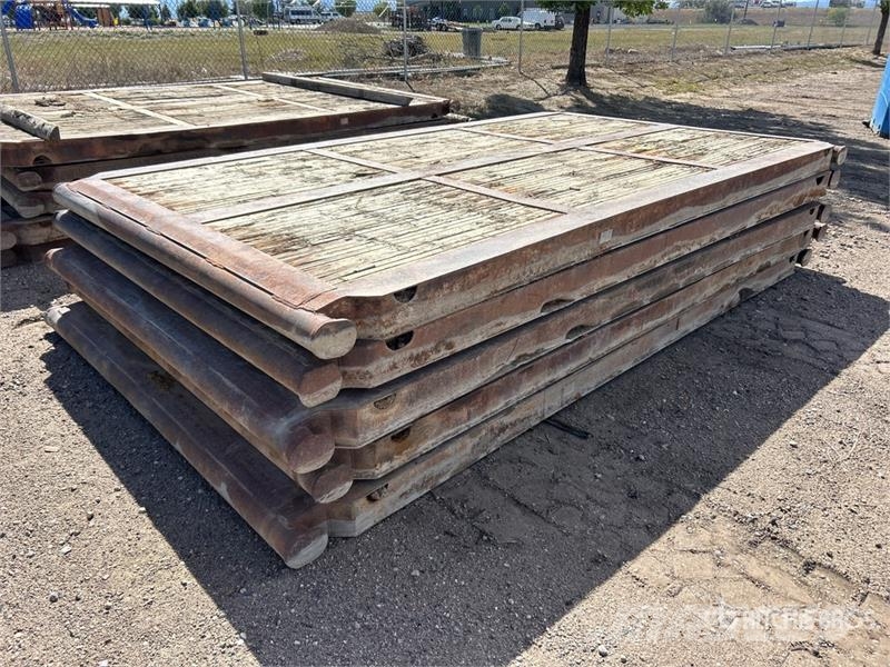 Quantity of (5) Rig Mats Rezervni delovi i oprema za bušenje