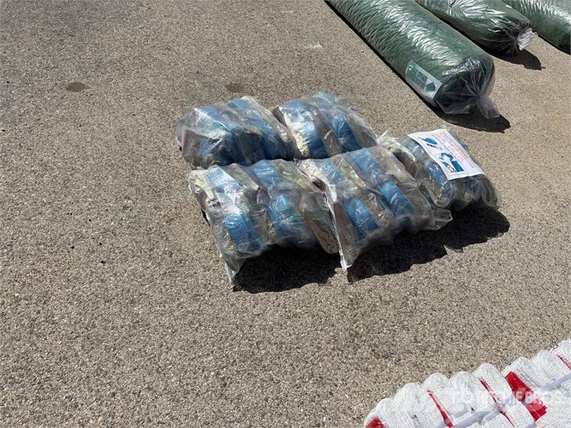  Quantity of (50) 2.4 in x 33 ft Blue Pack Heavy Du Outros componentes