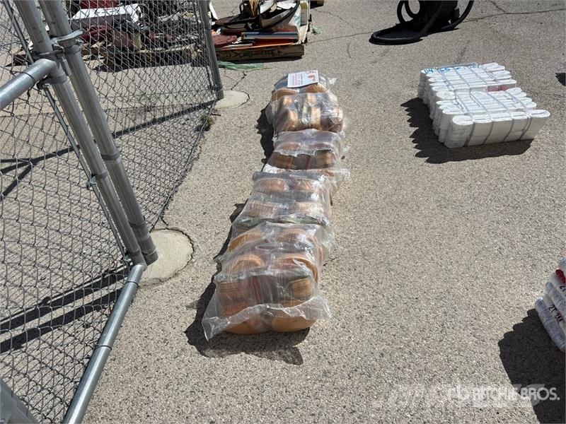  Quantity of (50) 2.4 in x 33 ft Yellow Pack Heavy  Outros componentes