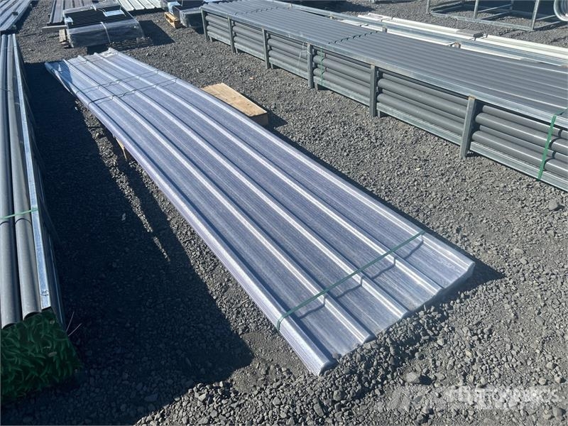  Quantity of (50) 35 in x 19.69 ft Corrugated Polyc المصاعد والرافعات المادية