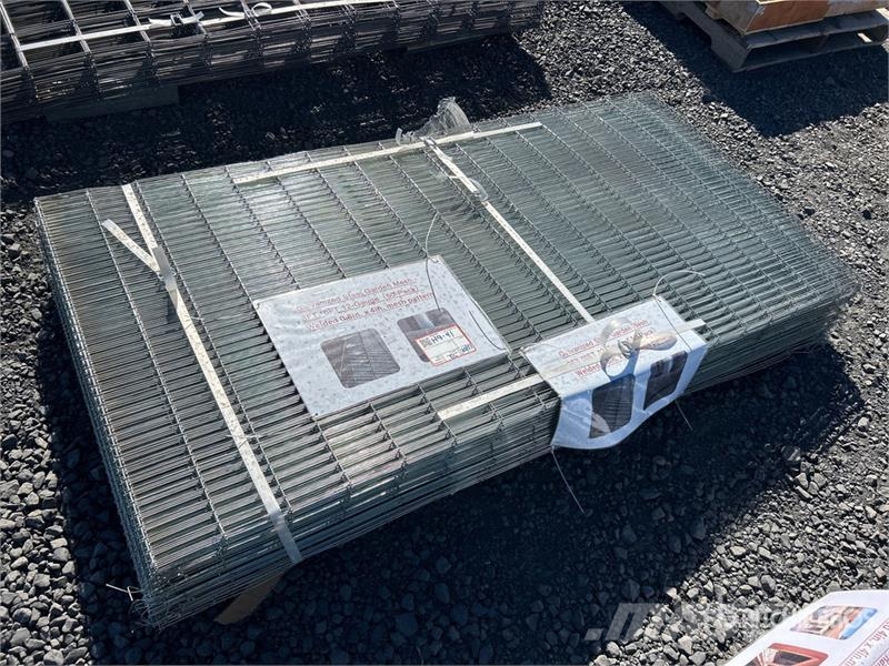  Quantity of (50) 36 in x 72 in Galvanized Steel Ga Verricelli, paranchi e sollevatori per materiali