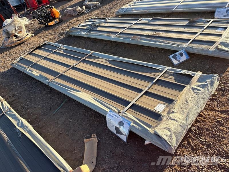 Quantity of (50) SKLP SK-XH50 3 ft x 10 ft Galval Dispozitive de ridicare / lifturi pentru diferite materiale