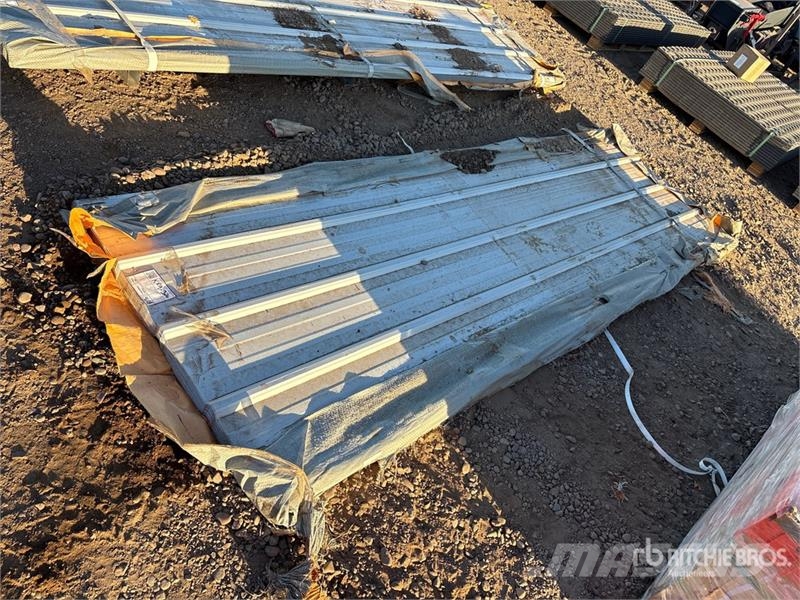 Quantity of (50) SKLP SK-XH50 3 ft x 10 ft Galval Dispozitive de ridicare / lifturi pentru diferite materiale