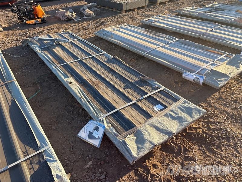 Quantity of (50) SKLP SK-XH50 3 ft x 10 ft Galval Talhas, guinchos e elevadores de materiais