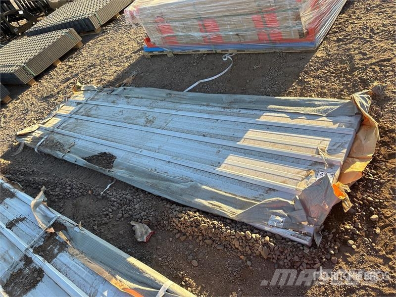 Quantity of (50) SKLP SK-XH50 3 ft x 10 ft Galval Dispozitive de ridicare / lifturi pentru diferite materiale