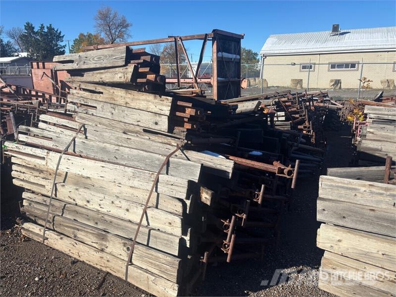 Quantity of (500) Dayton Superior C49 Bridge Overh 其他