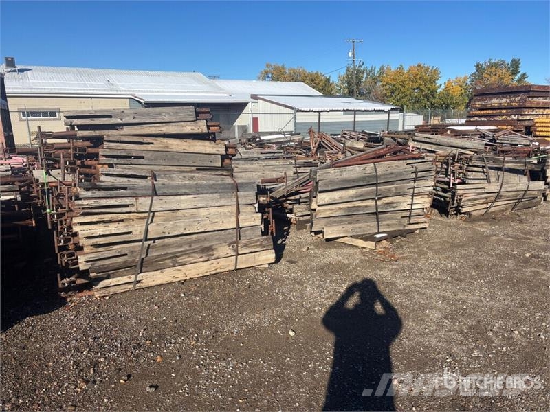 Quantity of (500) Dayton Superior C49 Bridge Overh 其他