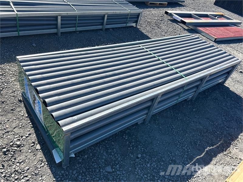  Quantity of (58) 2.5 in x 9 ft 10 inch Grey UPVC R Talhas, guinchos e elevadores de materiais