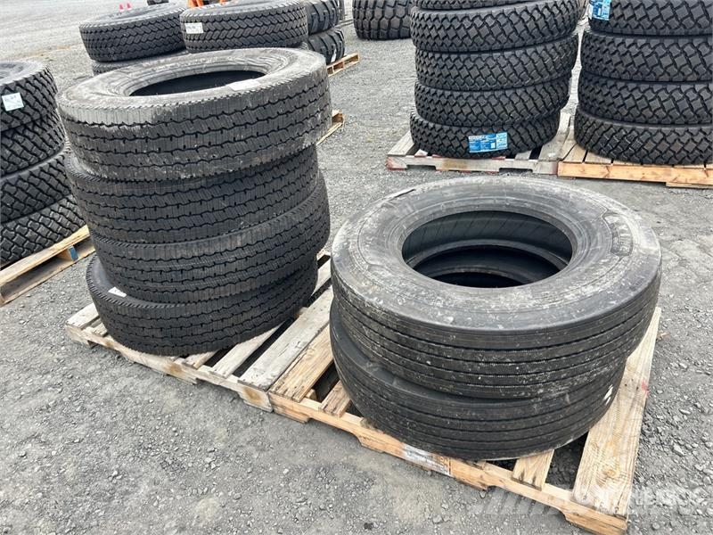 Quantity of (6) 11R22.5 Tires Tyres, wheels and rims