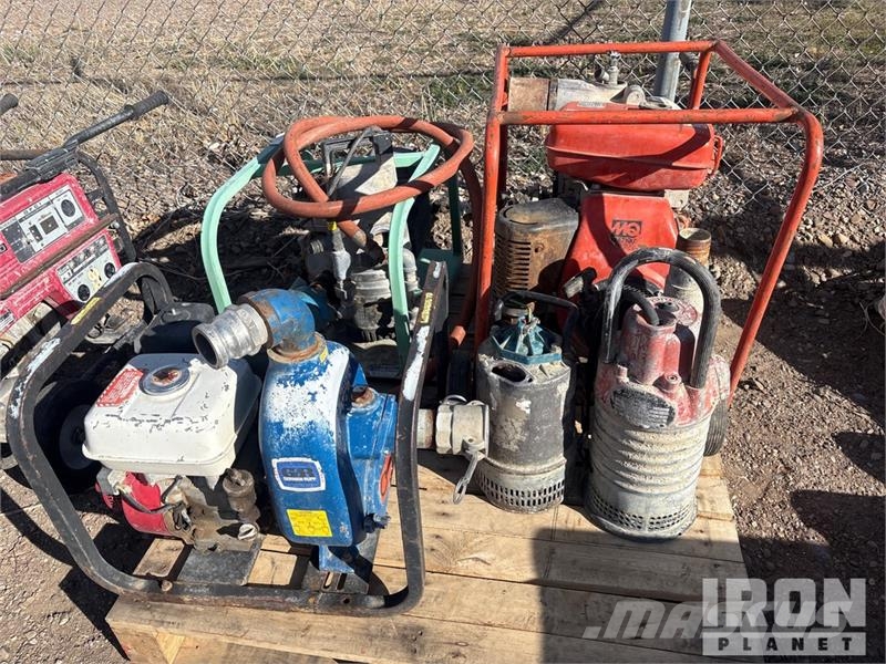 Quantity of (6) 3 submersible pumps, 3 mud pumps 폐기물 펌프
