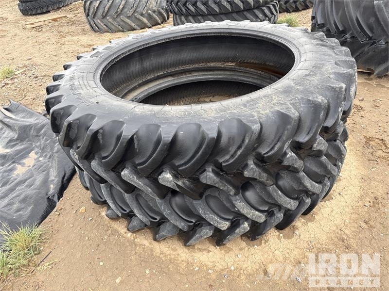  Quantity of (6) 380/90R46 Tires (Unused) Gume, točkovi i felne