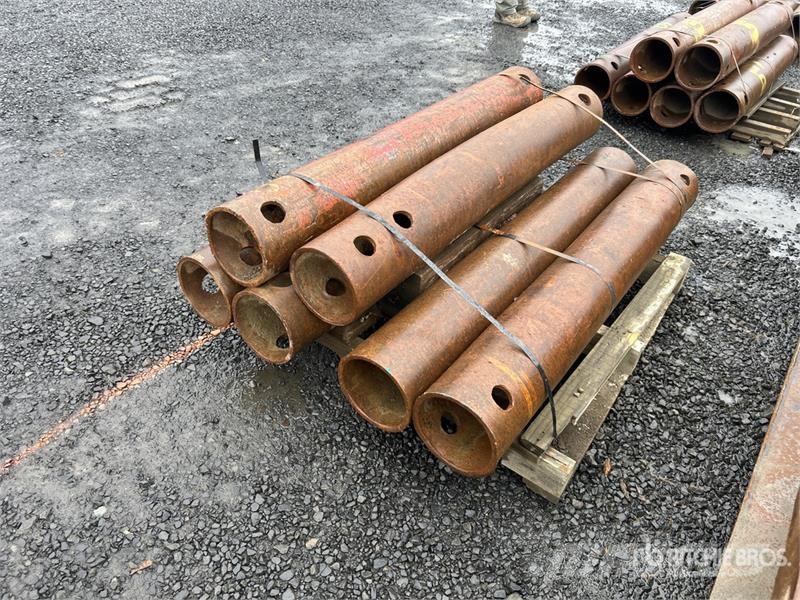  Quantity of (6) 4 ft 9 in Trench Box Spreaders Drugi deli