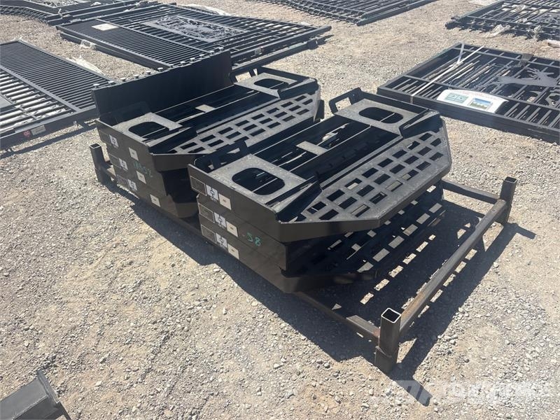 Quantity of (6) GIYI GY-DHC 60 in Skid Steer Fork Вили