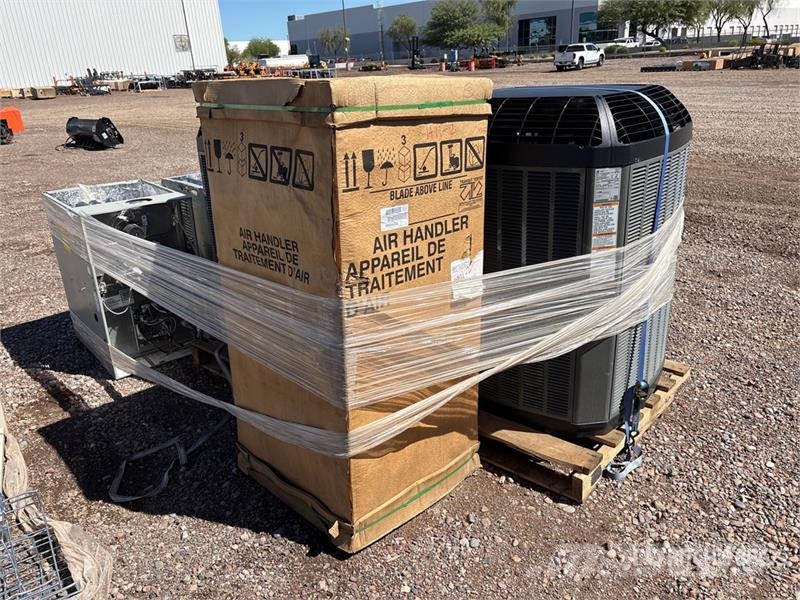 Quantity of (6) HVAC Cooling and Heating units Sonstige Landmaschinen