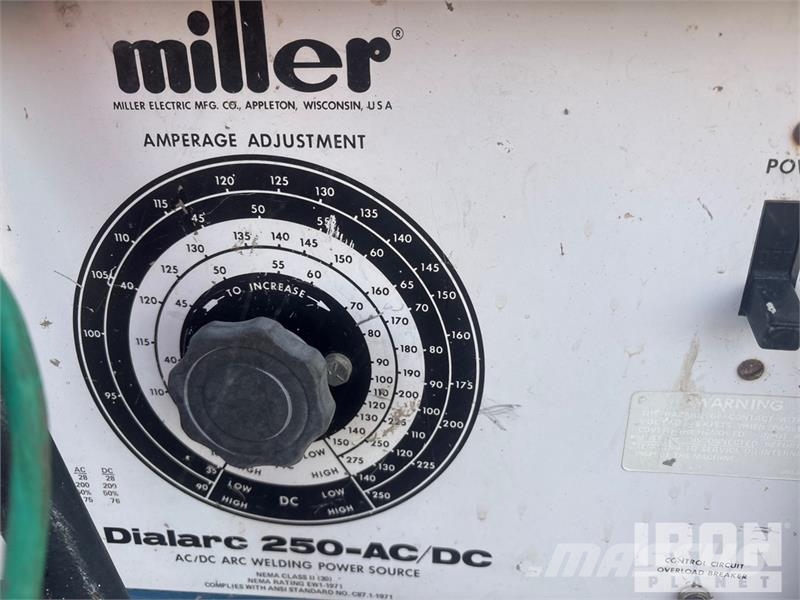 Quantity of (6) Miller Electric Dialarc 250 3 elec Varilni instrumenti