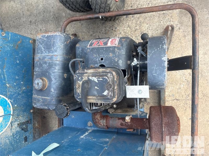 Quantity of (6) Miller Electric Dialarc 250 3 elec Varilni instrumenti