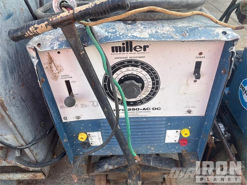 Quantity of (6) Miller Electric Dialarc 250 3 elec Varilni instrumenti