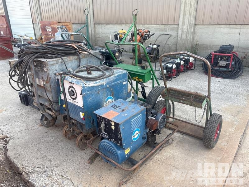 Quantity of (6) Miller Electric Dialarc 250 3 elec Varilni instrumenti