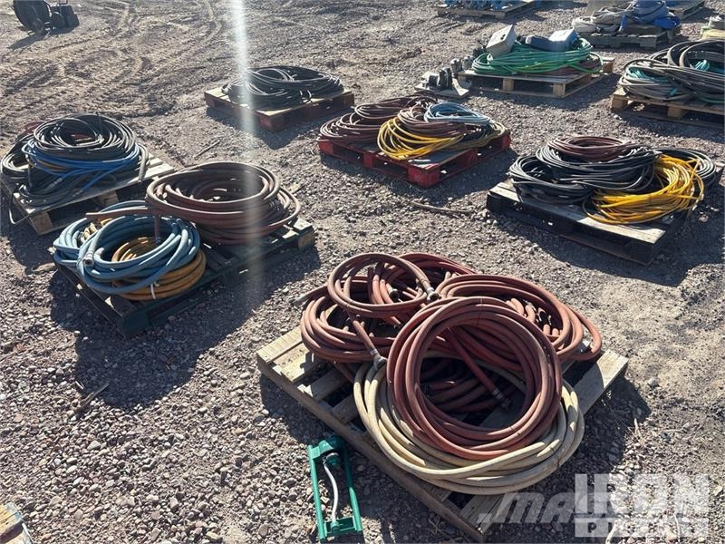 Quantity of (6) Pallets of Air hoses Hose مكونات أخرى
