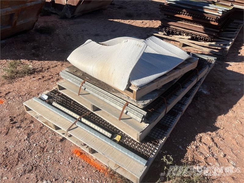 Quantity of (6) Pallets of Screen Cloth قطع غيار المخلفات / إعادة التدوير والمحاجر