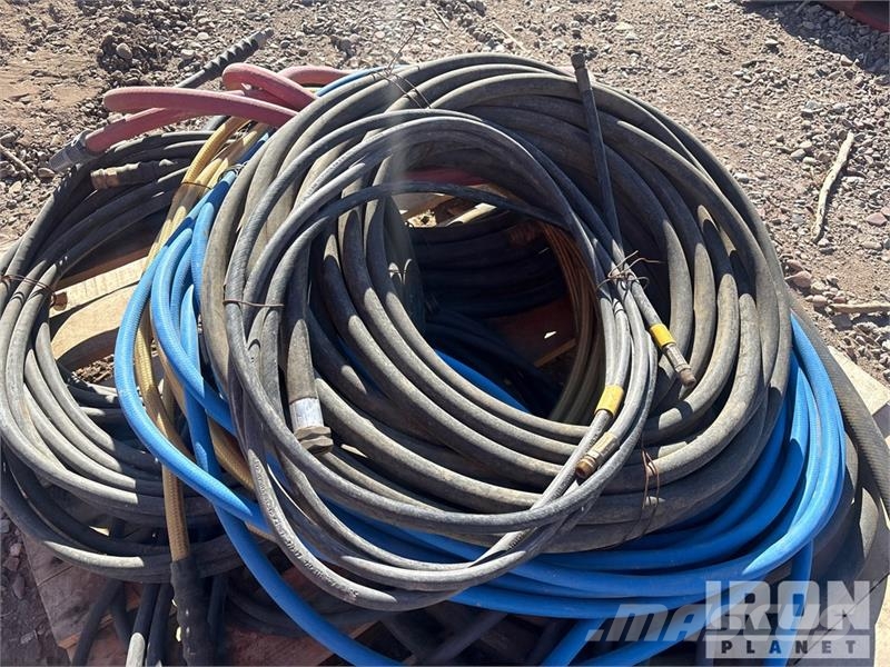 Quantity of (6) Pallets of Air hoses Hose مكونات أخرى
