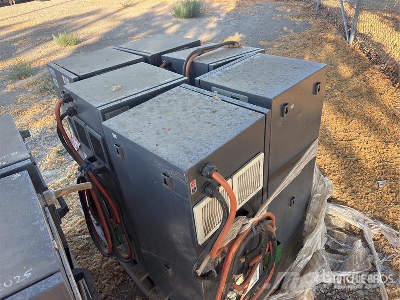 Quantity of (6) Star-Tam MG18 Battery Charger Ładowarki