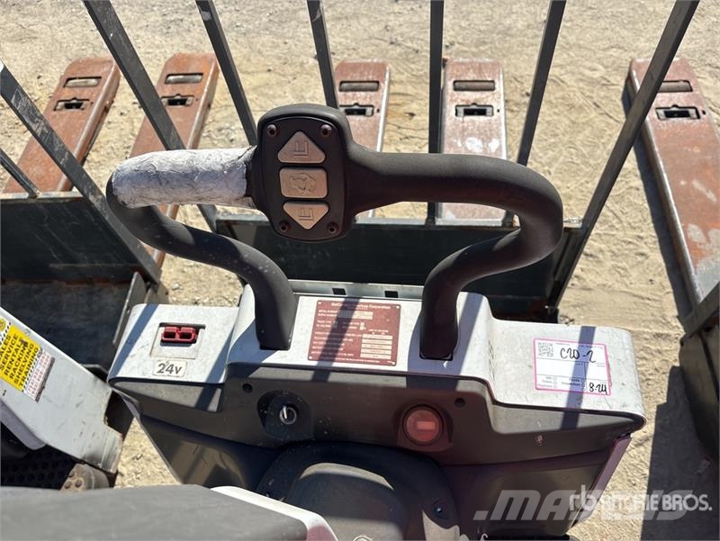 Quantity of (6) UniCarriers RPXT2W2G60B E Pallet Ručni paletni viličar
