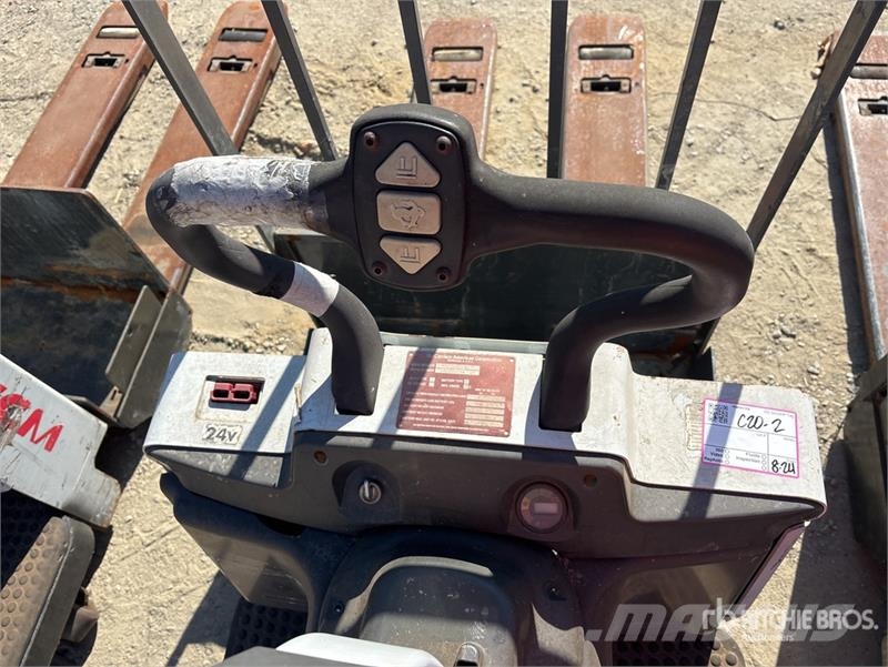 Quantity of (6) UniCarriers RPXT2W2G60B E Pallet Ručni paletni viličar
