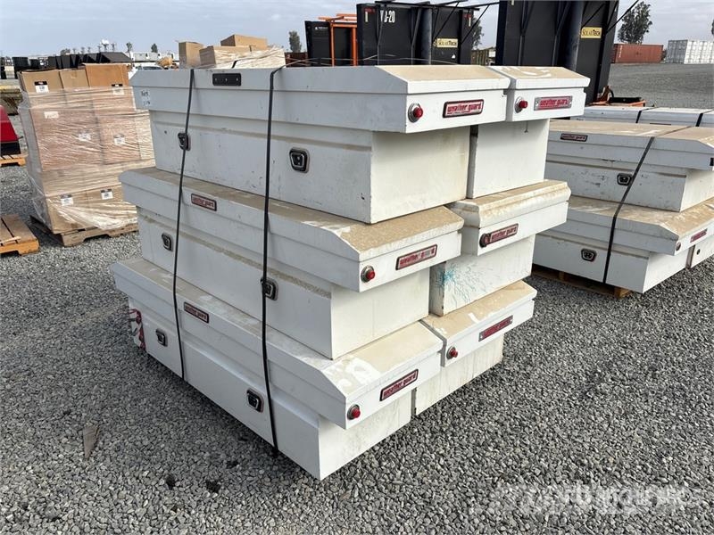 Quantity of (6) Weather guard Tool Box معدات البناء - غير ذلك