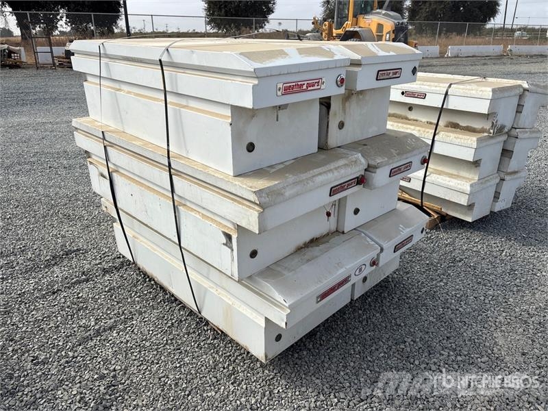  Quantity of (6) Weather guard Tool Box معدات البناء - غير ذلك