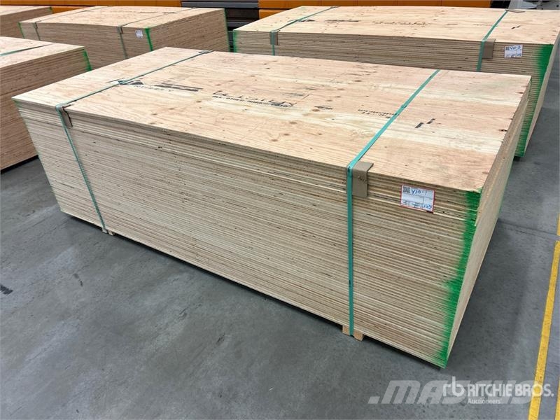 Quantity of (60) 1/2" 4x8 CSP/DFP No Stamp Plywood Andre komponenter