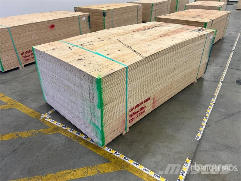  Quantity of (60) 4 ft x 8 ft (12.5 mm Thick) 1/2 i Andre komponenter