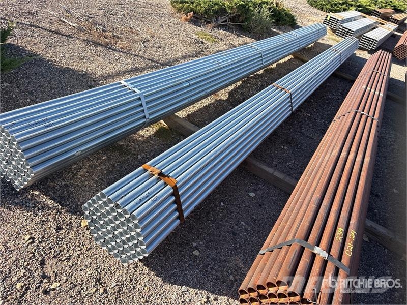 Quantity of (61) 1 5/8 OD 24 ft Steel Outros componentes