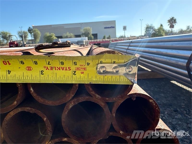 Quantity of (61) 1 5/8 od 21' Drugi deli