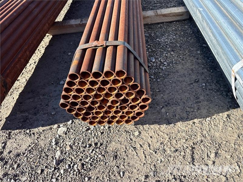  Quantity of (61) 1 5/8 od 252 in Pipe Vintsid, telfrid ja materjaliliftid