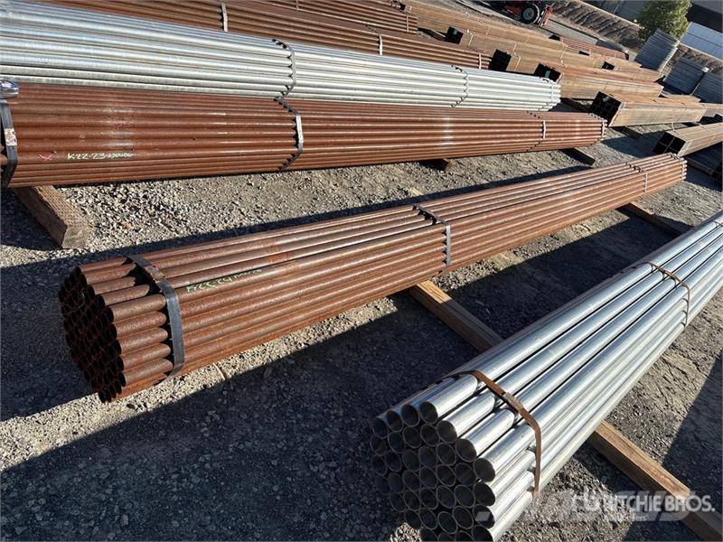 Quantity of (61) 1 5/8 od 21' Drugi deli