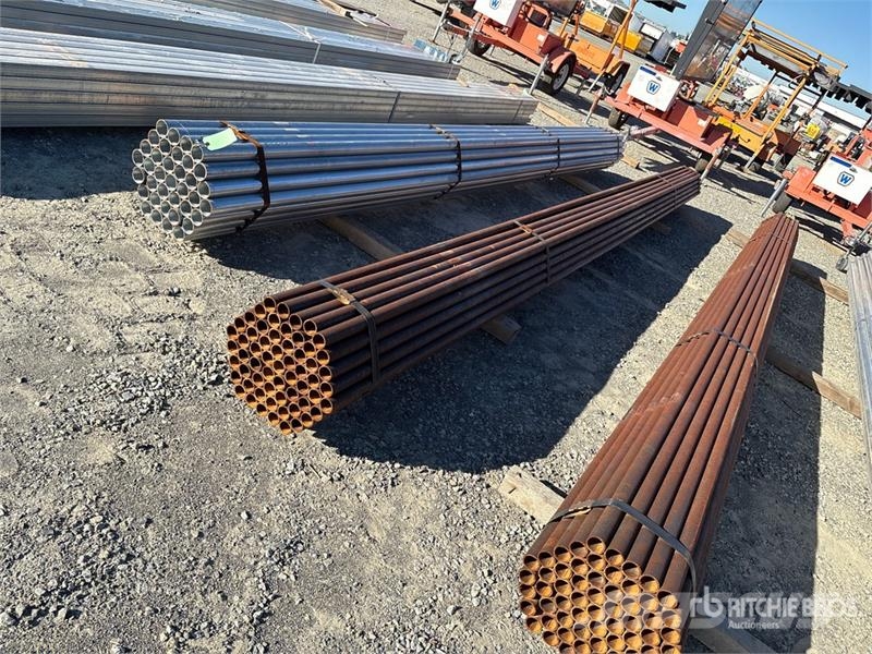 Quantity of (61) 1 5/8 od 21' Drugi deli