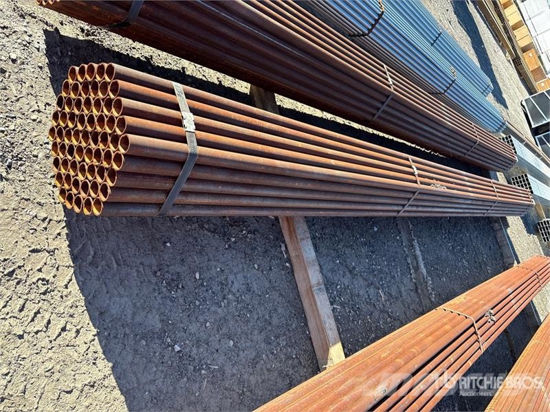  Quantity of (61) 1 7/8 od 252 in Pipe Vintsid, telfrid ja materjaliliftid