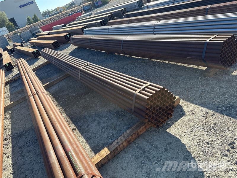 Quantity of (61) 1 7/8 od 21' Drugi deli