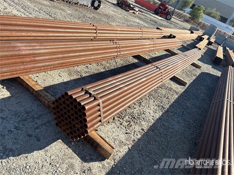 Quantity of (61) 1 7/8 od 21' Drugi deli