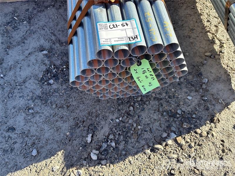 Quantity of (61) 288 in Galvanized Pipe Talhas, guinchos e elevadores de materiais