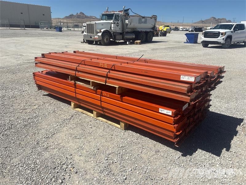  Quantity of (66) 10 ft Cross Members For Pallet Ra 建筑机械-其他