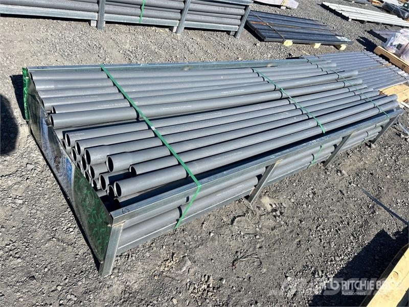Quantity of (68) 2 in x 9 ft 10 inch Grey UPVC Rig Verricelli, paranchi e sollevatori per materiali