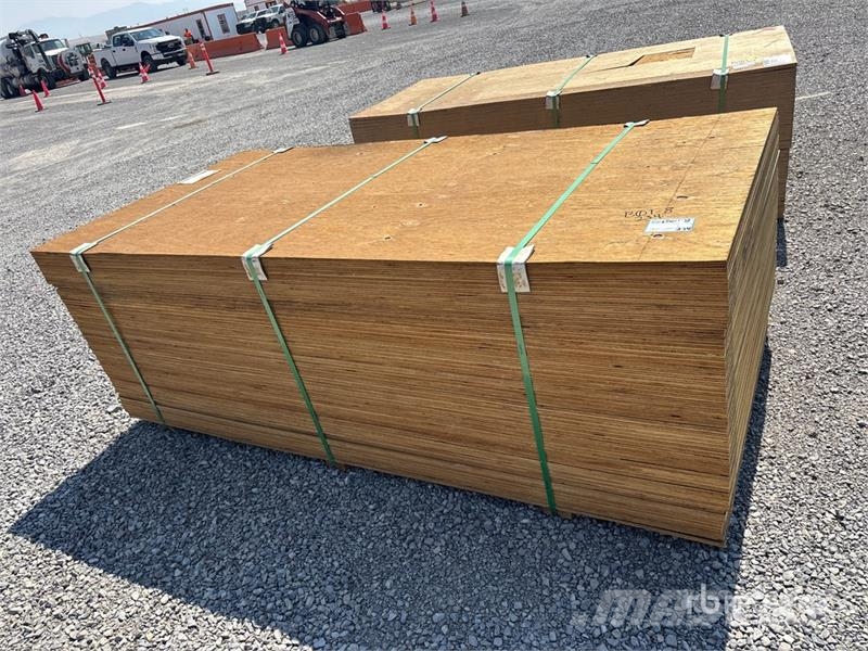 Quantity of (69) 1/2" 4x8 MDO G1S With Smooth Over Other components