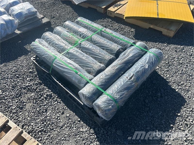  Quantity of (7) 6 ft x 300 ft Woven Fabric Landsca 농기계 - 기타